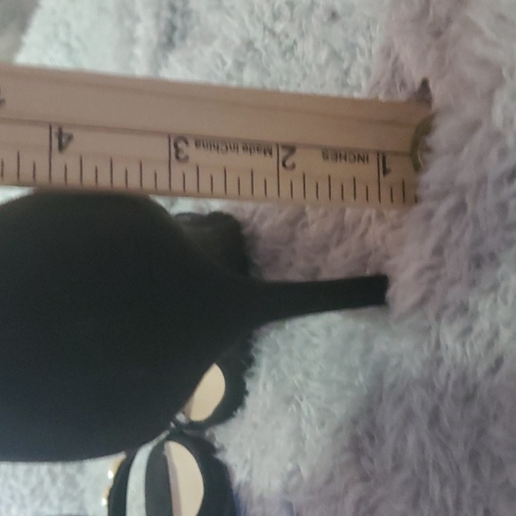 Quipid Open-Toe Peral Accent Heels - Picture 8 of 9